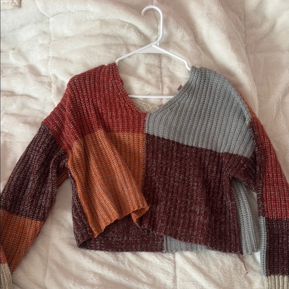 Buckle Red and Orange V-Neck Sweater